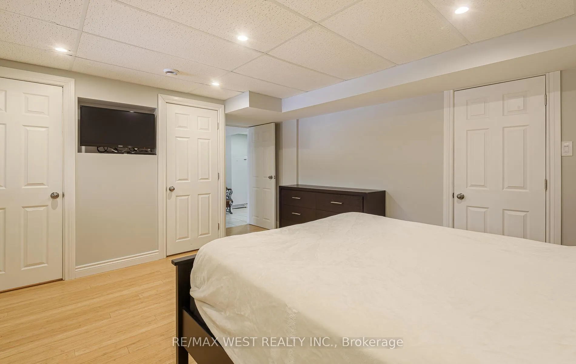 Photo 42 of 8 Oakridge Court, Brampton, Heart Lake West — HOMEH