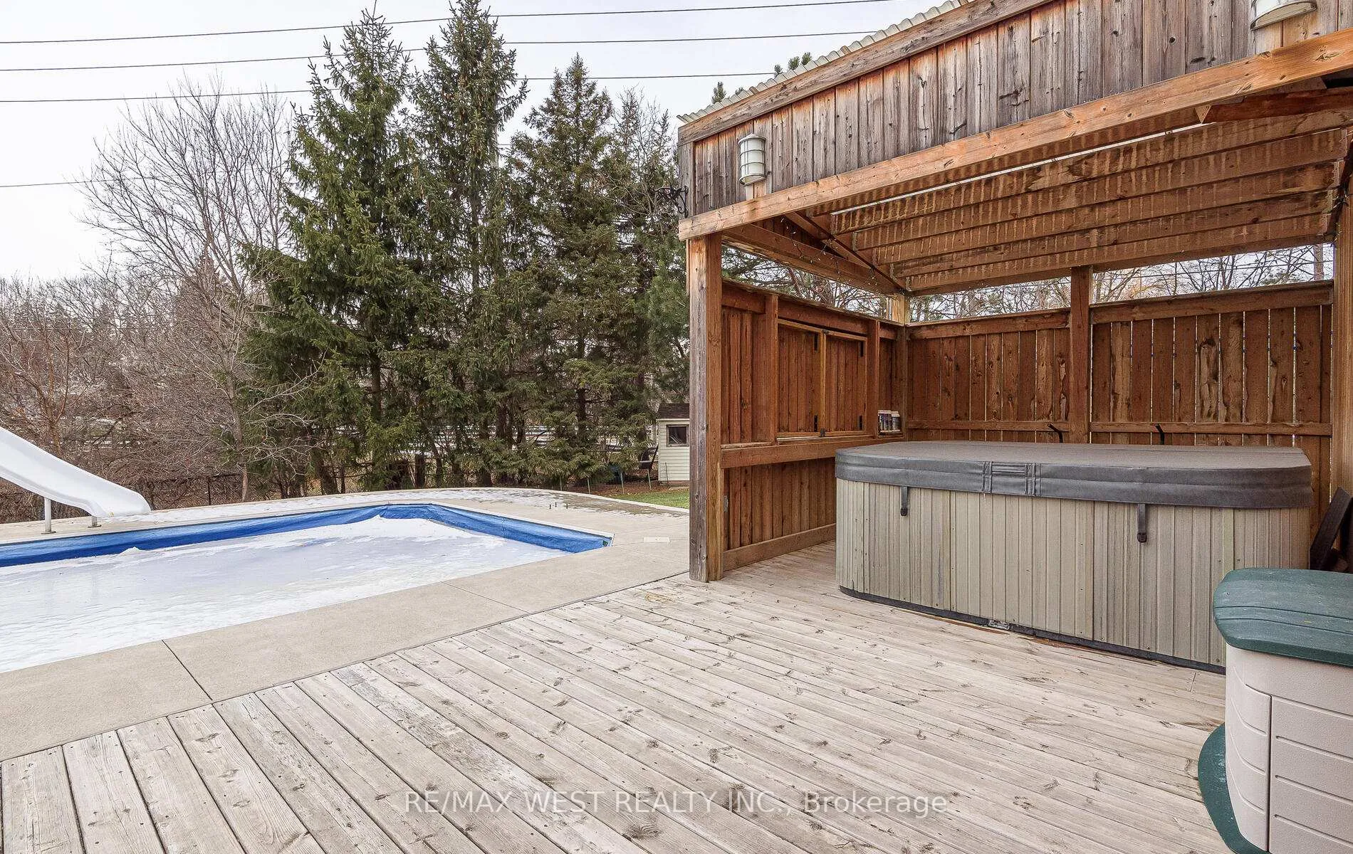 Photo 48 of 8 Oakridge Court, Brampton, Heart Lake West — HOMEH