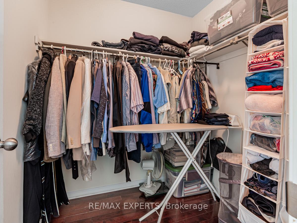 Photo 15 of 55 Coranto Way, Vaughan, Vellore Village — HOMEH