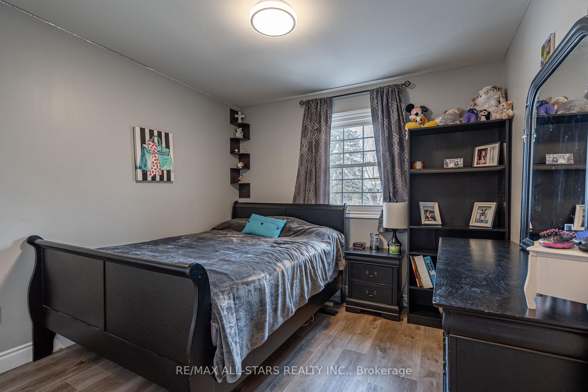 Photo 13 of 2431 Mountland Drive, Peterborough, Monaghan Ward 2 — HOMEH