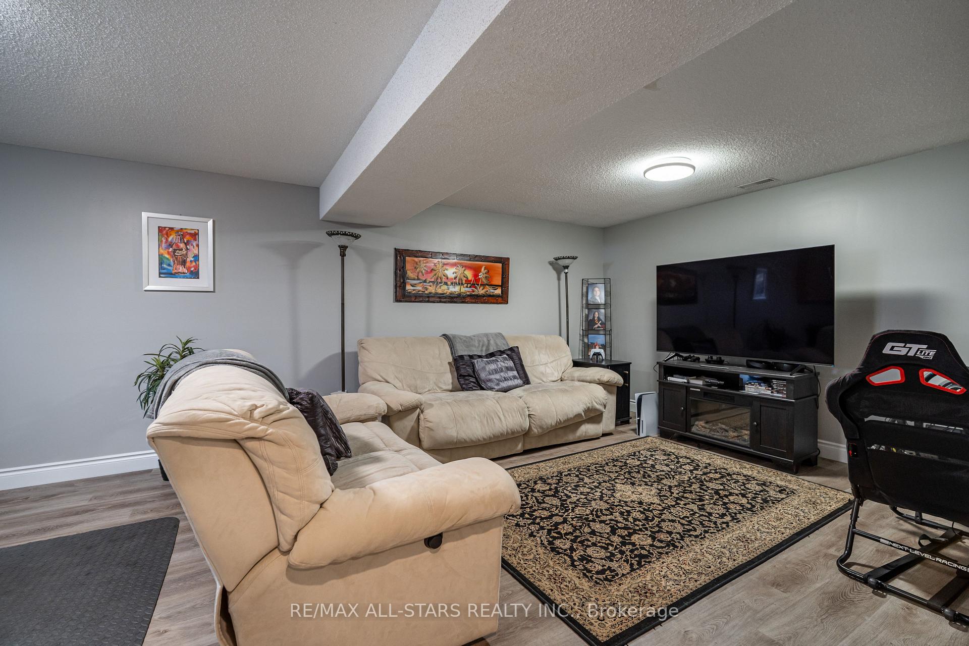 Photo 20 of 2431 Mountland Drive, Peterborough, Monaghan Ward 2 — HOMEH