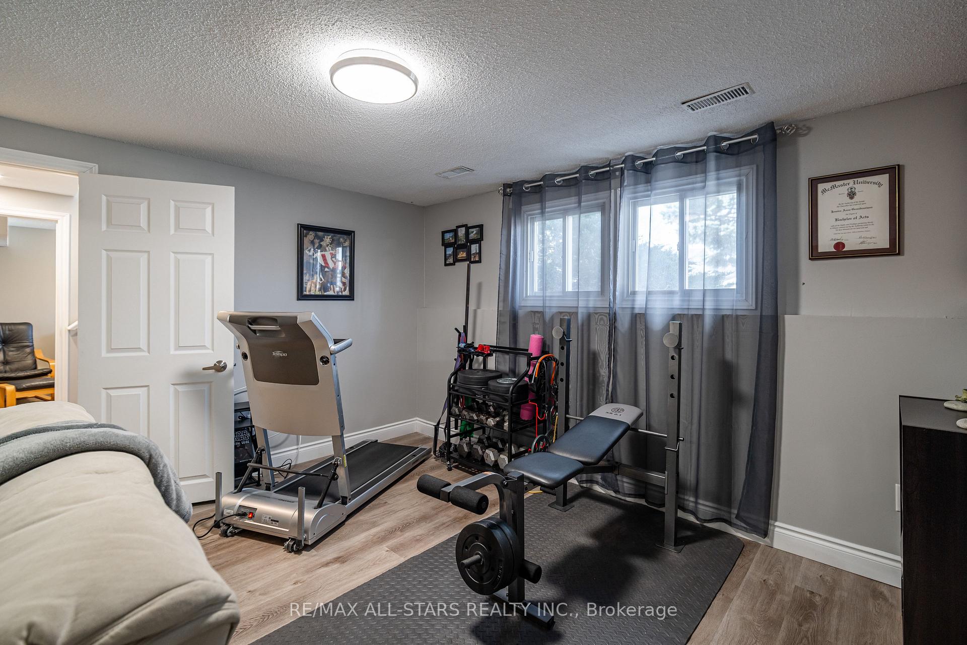 Photo 21 of 2431 Mountland Drive, Peterborough, Monaghan Ward 2 — HOMEH