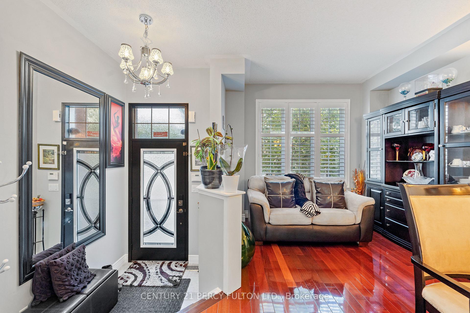 Photo 4 of 16 Brandwood Square, Ajax, Northeast Ajax — HOMEH