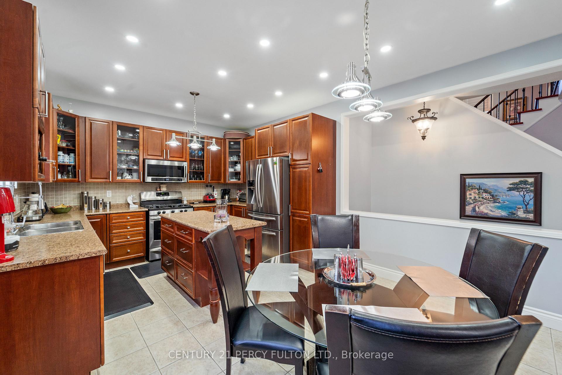 Photo 10 of 16 Brandwood Square, Ajax, Northeast Ajax — HOMEH
