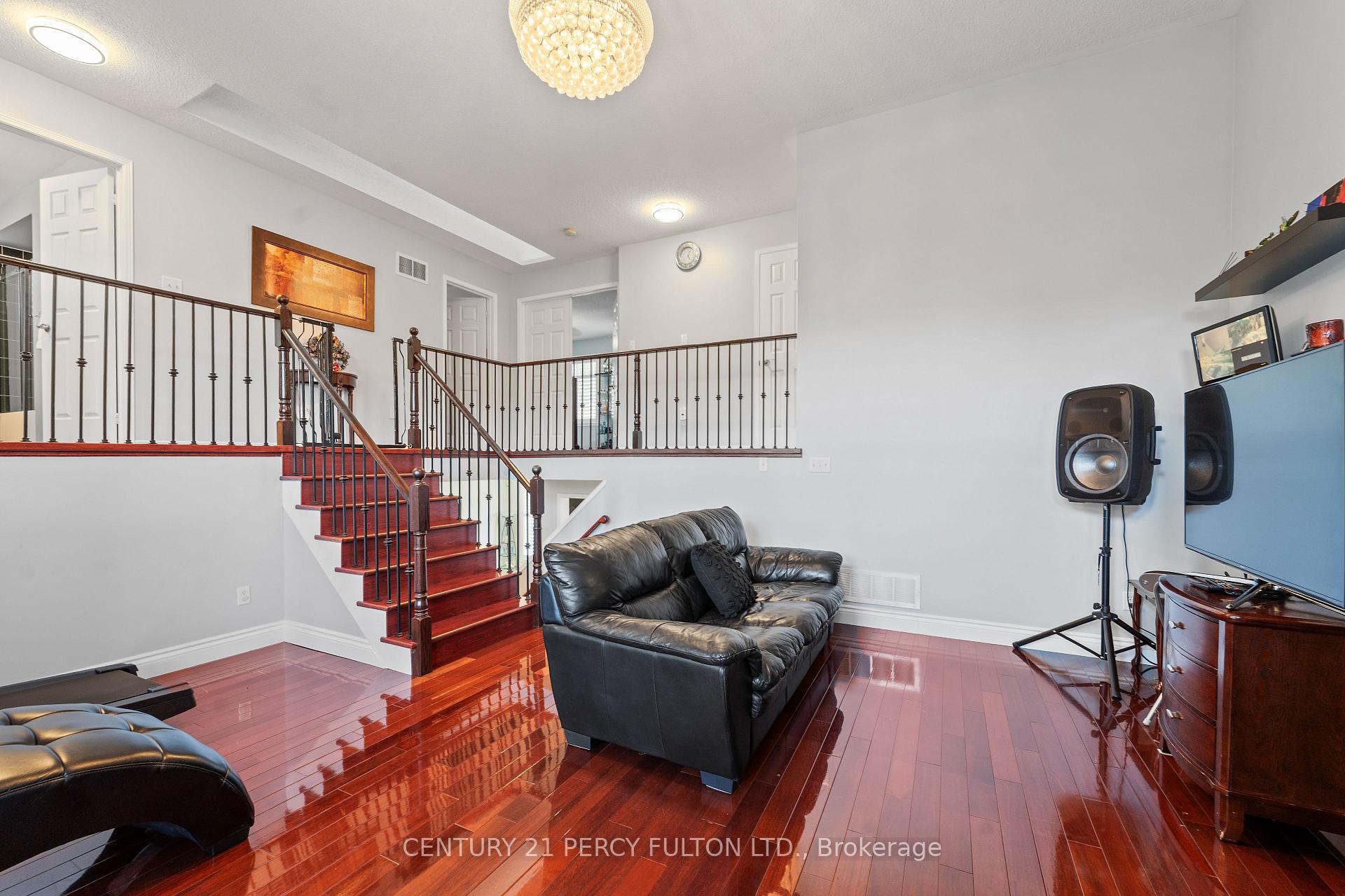 Photo 14 of 16 Brandwood Square, Ajax, Northeast Ajax — HOMEH