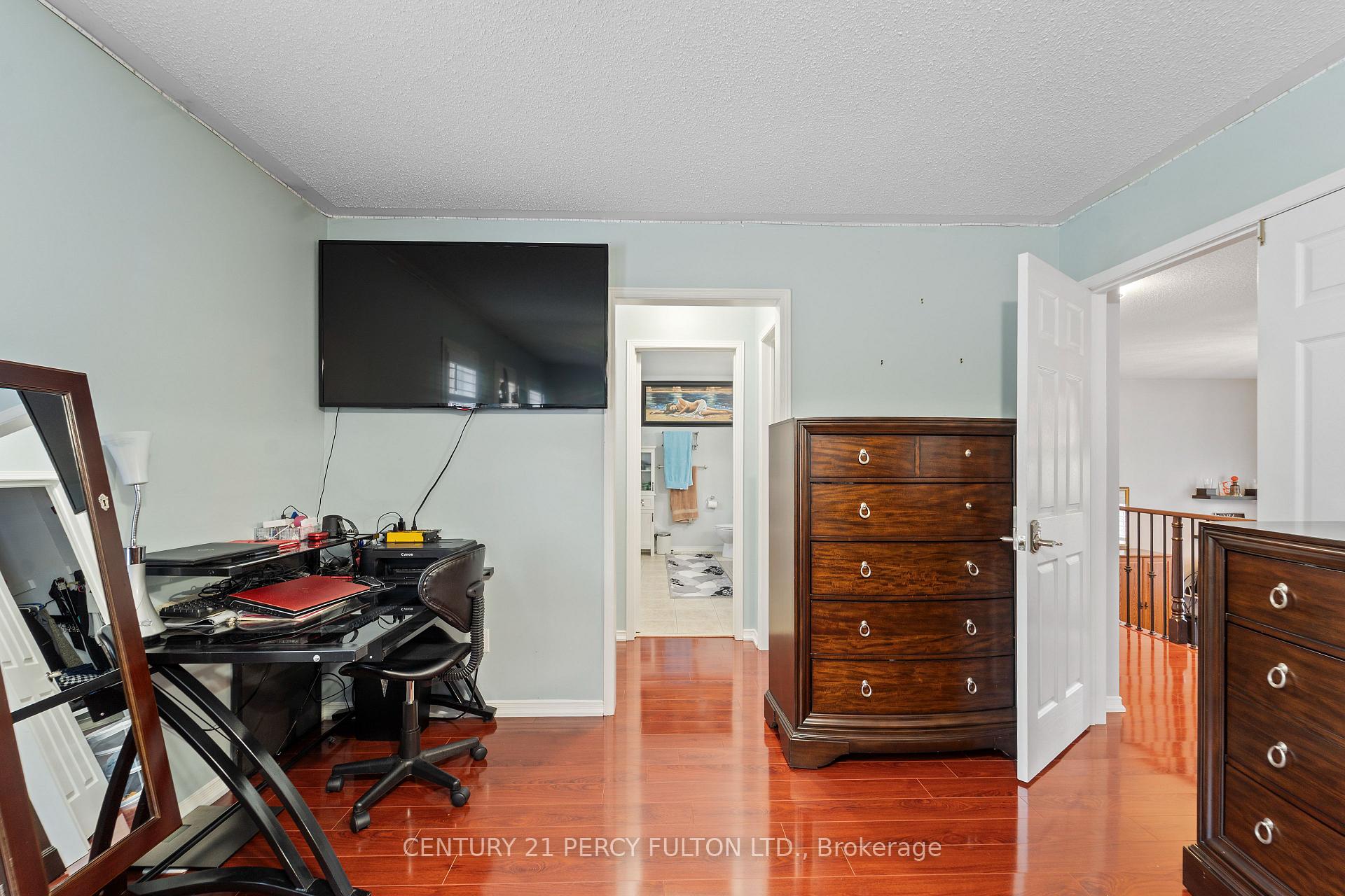 Photo 17 of 16 Brandwood Square, Ajax, Northeast Ajax — HOMEH