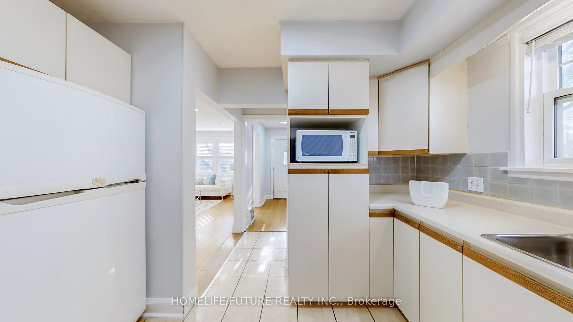 Photo 11 of 428 King Street E, Oshawa, O'Neill — HOMEH
