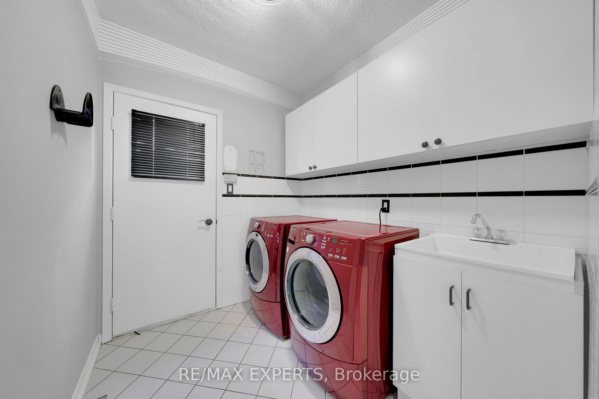 Photo 23 of 571 Barrhill Road, Vaughan, Maple — HOMEH
