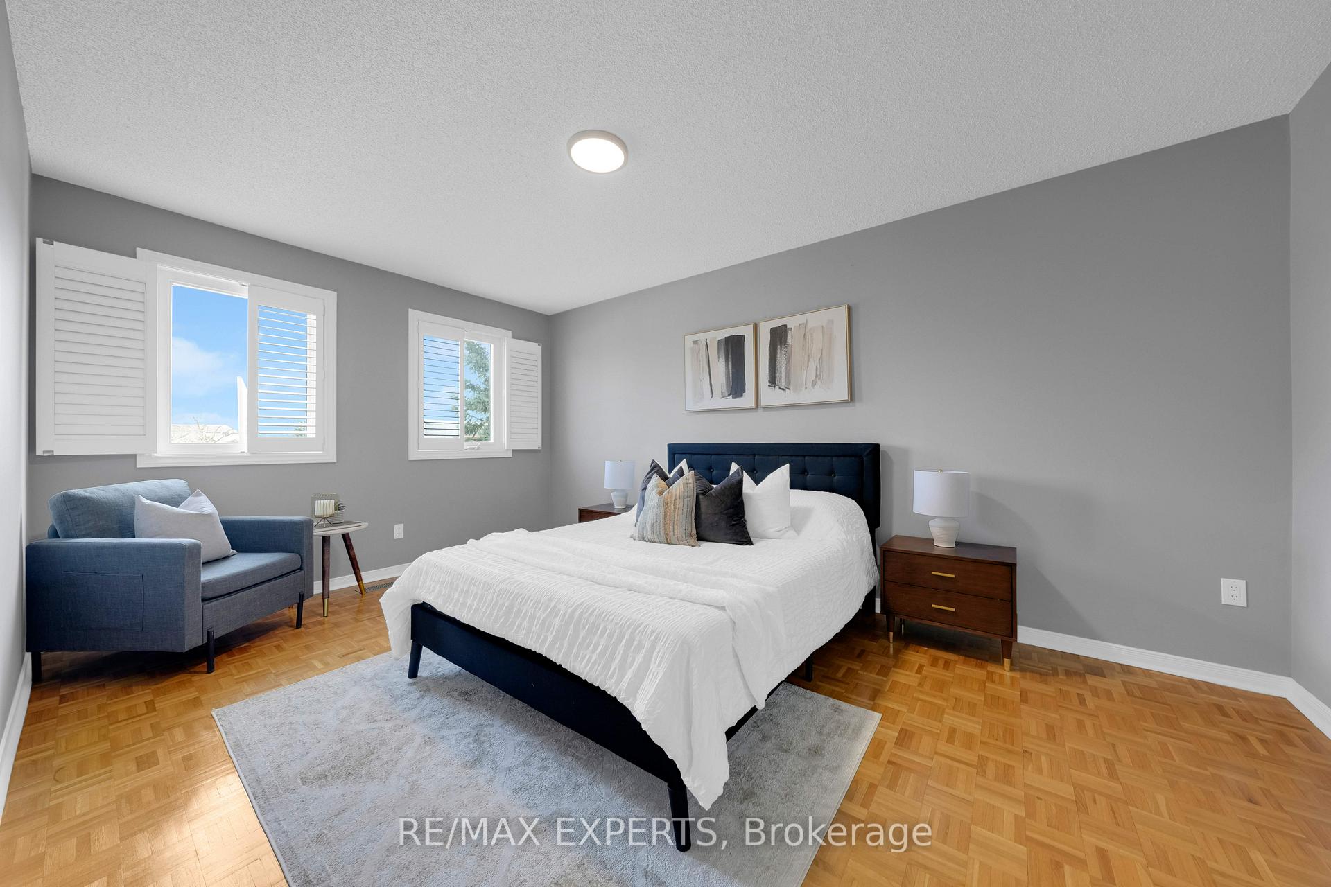 Photo 25 of 571 Barrhill Road, Vaughan, Maple — HOMEH