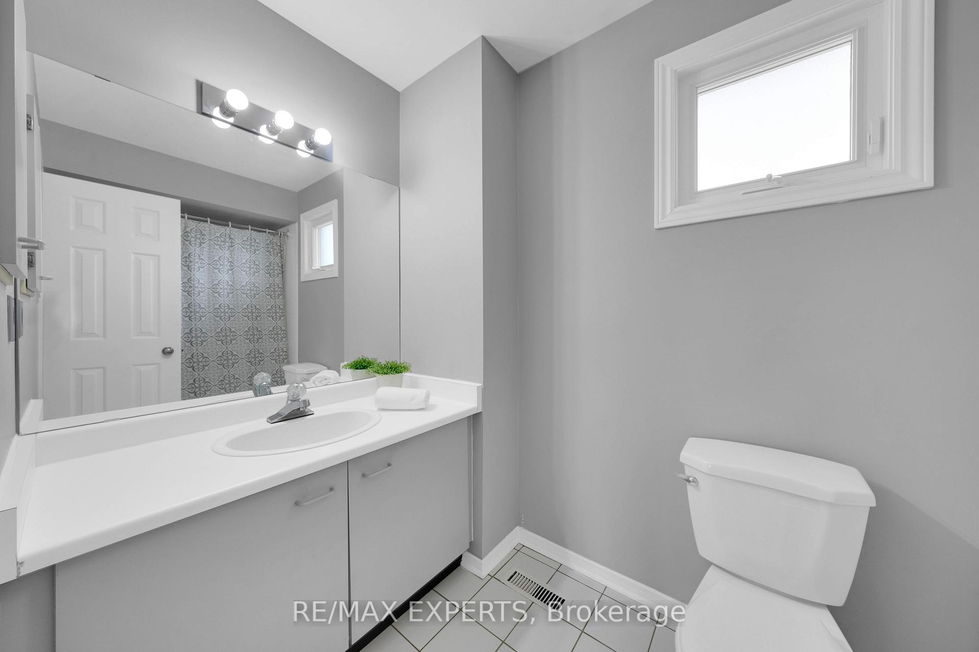 Photo 28 of 571 Barrhill Road, Vaughan, Maple — HOMEH