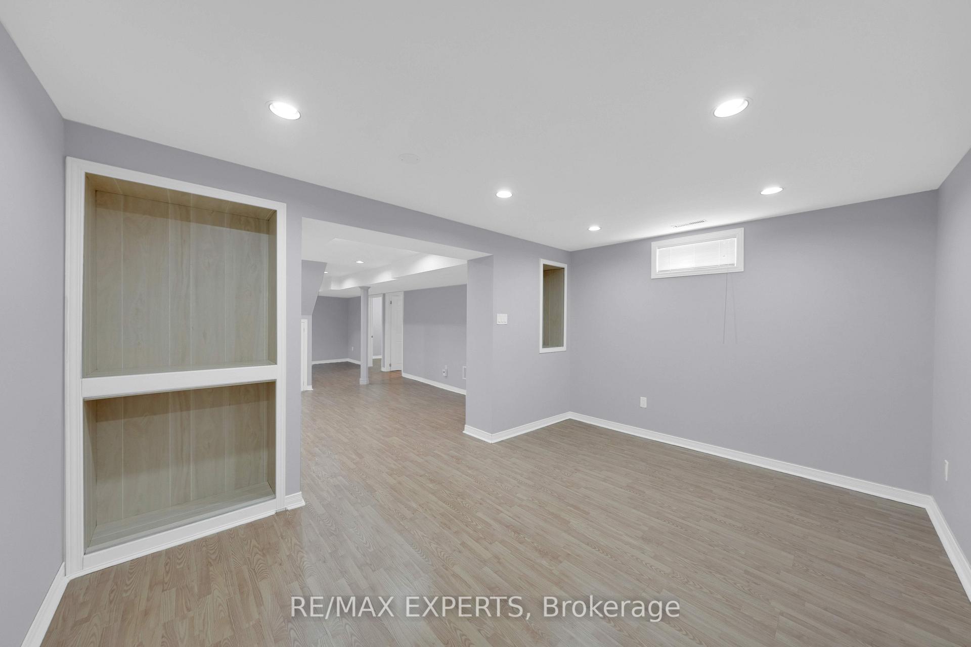 Photo 36 of 571 Barrhill Road, Vaughan, Maple — HOMEH