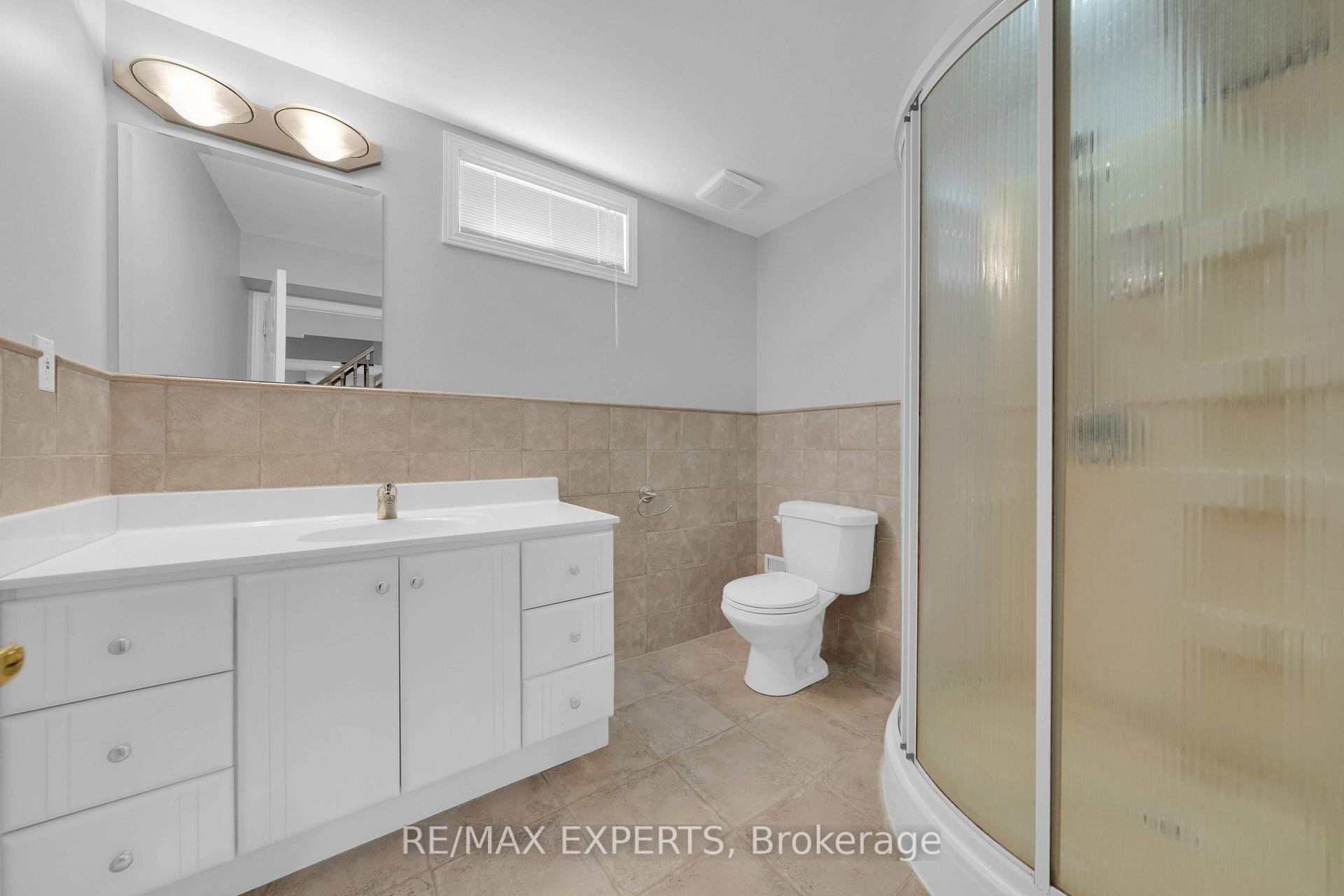 Photo 37 of 571 Barrhill Road, Vaughan, Maple — HOMEH