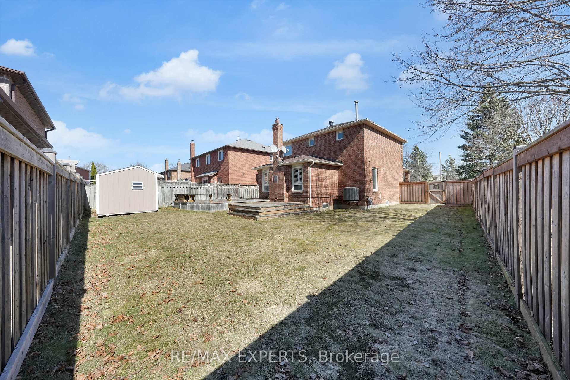 Photo 39 of 571 Barrhill Road, Vaughan, Maple — HOMEH