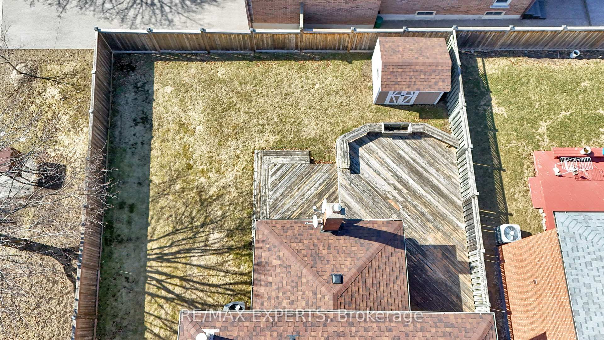 Photo 44 of 571 Barrhill Road, Vaughan, Maple — HOMEH