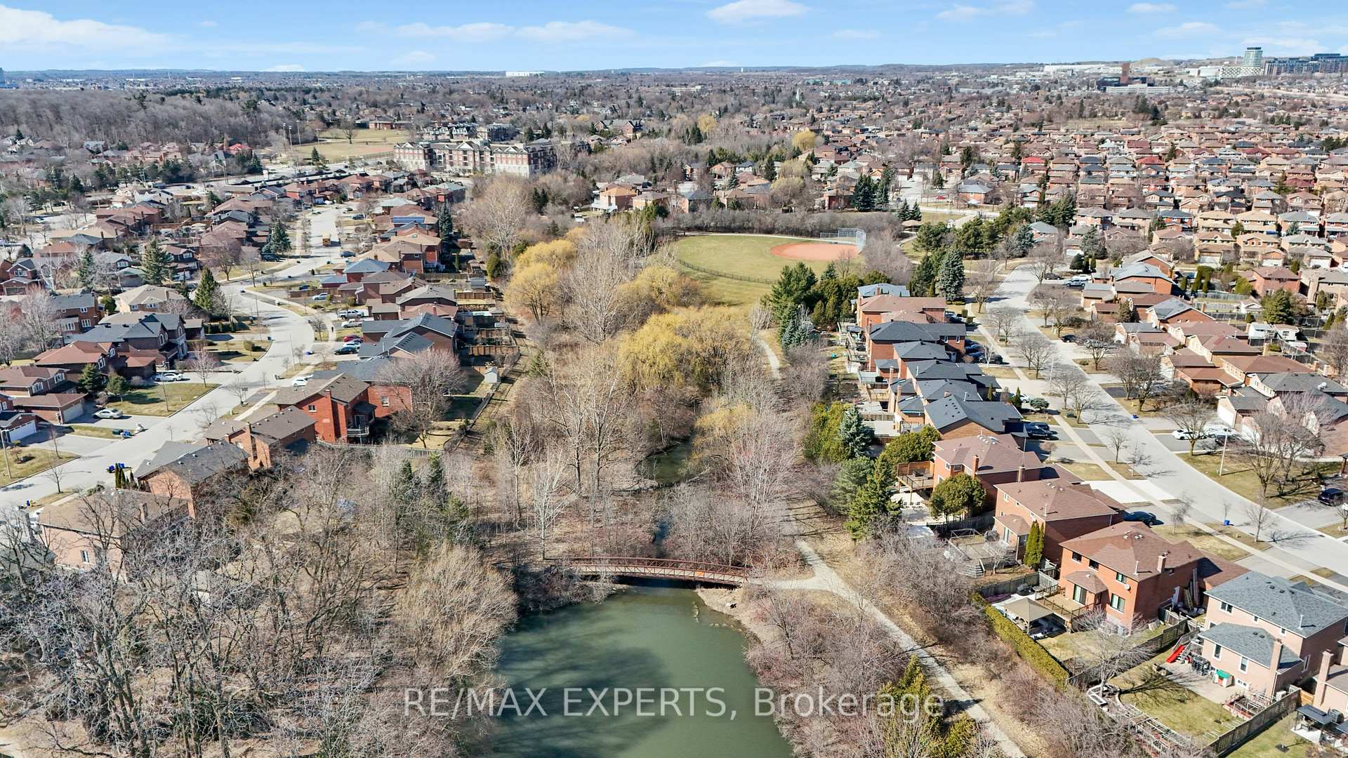 Photo 46 of 571 Barrhill Road, Vaughan, Maple — HOMEH