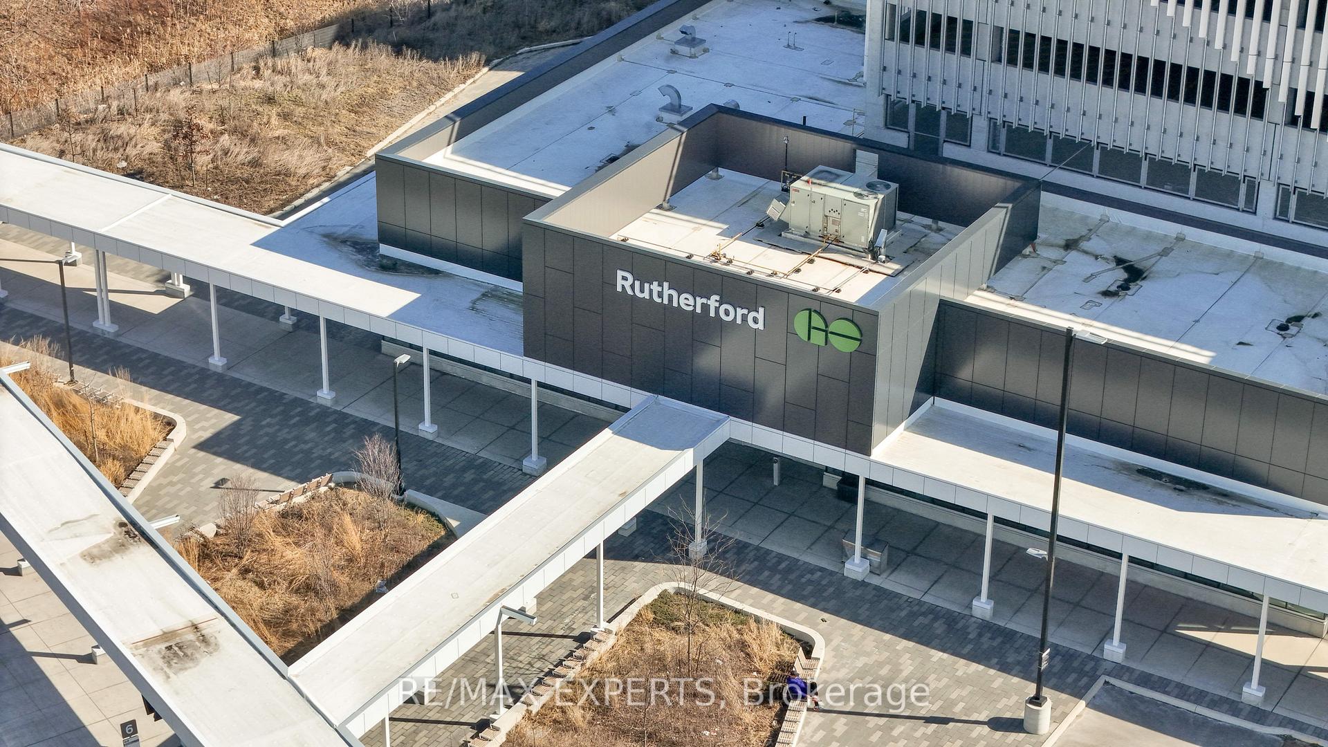 Photo 48 of 571 Barrhill Road, Vaughan, Maple — HOMEH