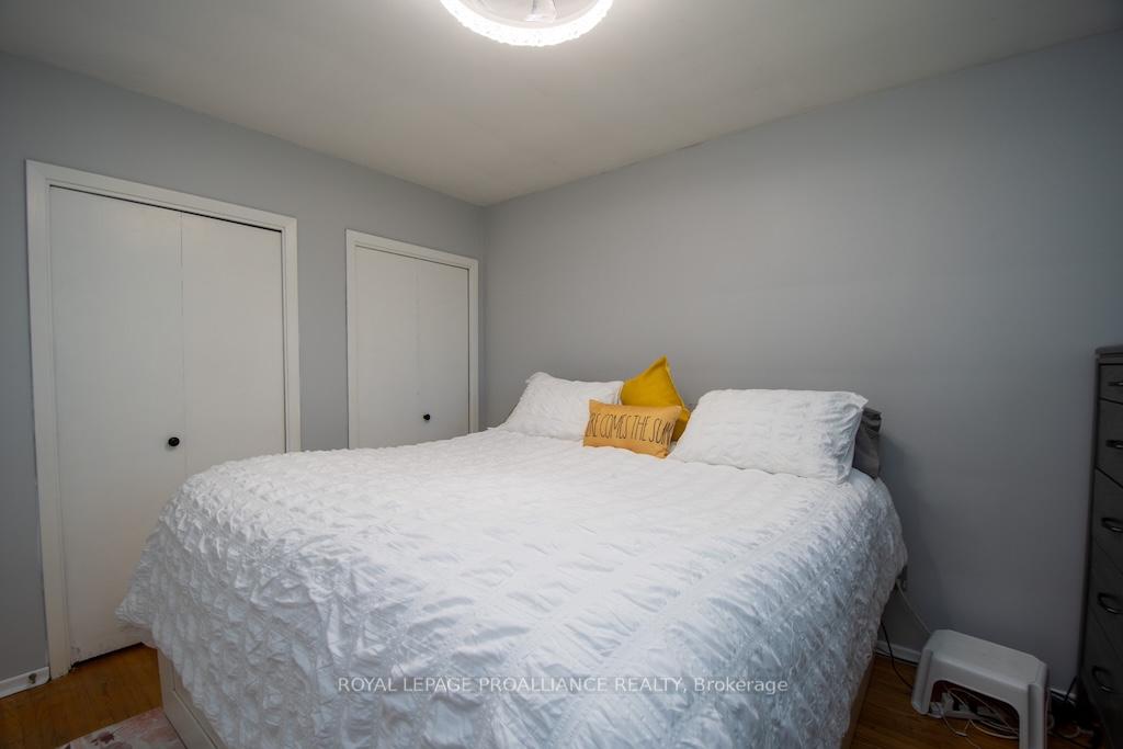 Photo 13 of 1060 Glendale Drive, Peterborough, Northcrest Ward 5 — HOMEH