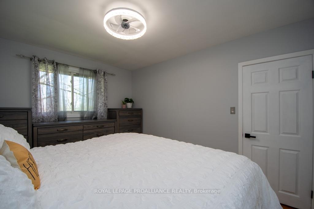 Photo 14 of 1060 Glendale Drive, Peterborough, Northcrest Ward 5 — HOMEH