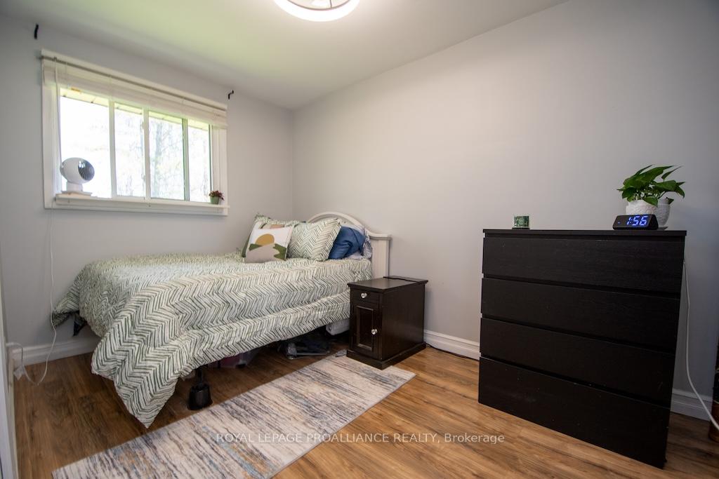 Photo 15 of 1060 Glendale Drive, Peterborough, Northcrest Ward 5 — HOMEH