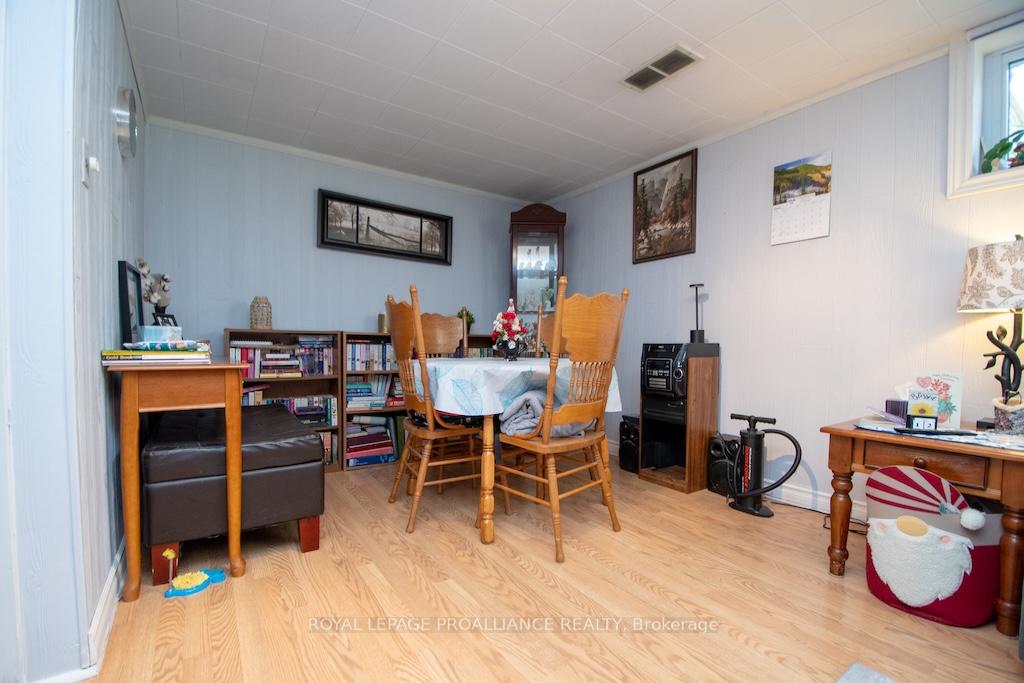 Photo 22 of 1060 Glendale Drive, Peterborough, Northcrest Ward 5 — HOMEH