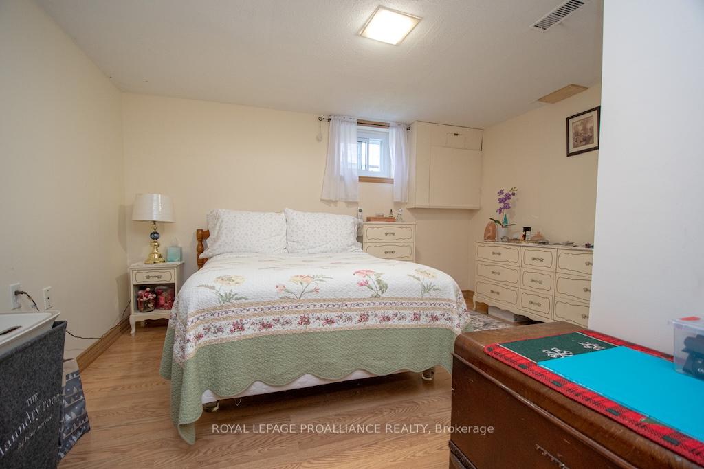Photo 24 of 1060 Glendale Drive, Peterborough, Northcrest Ward 5 — HOMEH