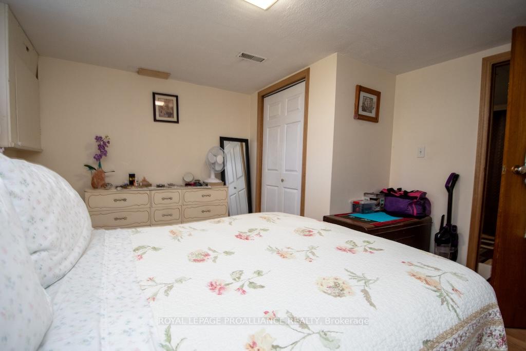 Photo 25 of 1060 Glendale Drive, Peterborough, Northcrest Ward 5 — HOMEH