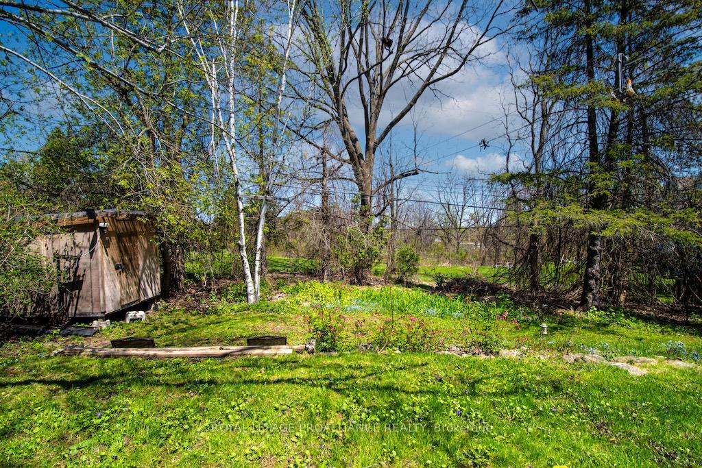 Photo 33 of 1060 Glendale Drive, Peterborough, Northcrest Ward 5 — HOMEH