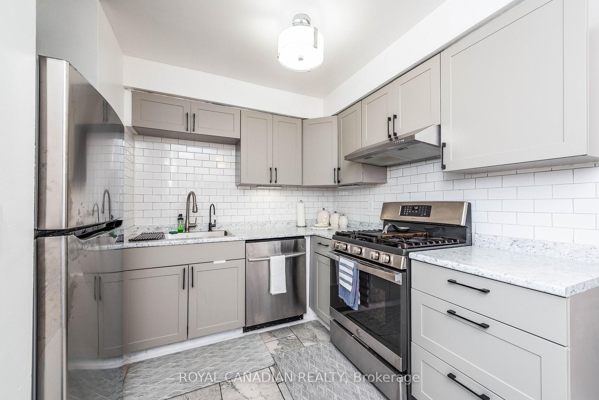 Photo 8 of 1428 Park Road S, Oshawa, Lakeview — HOMEH