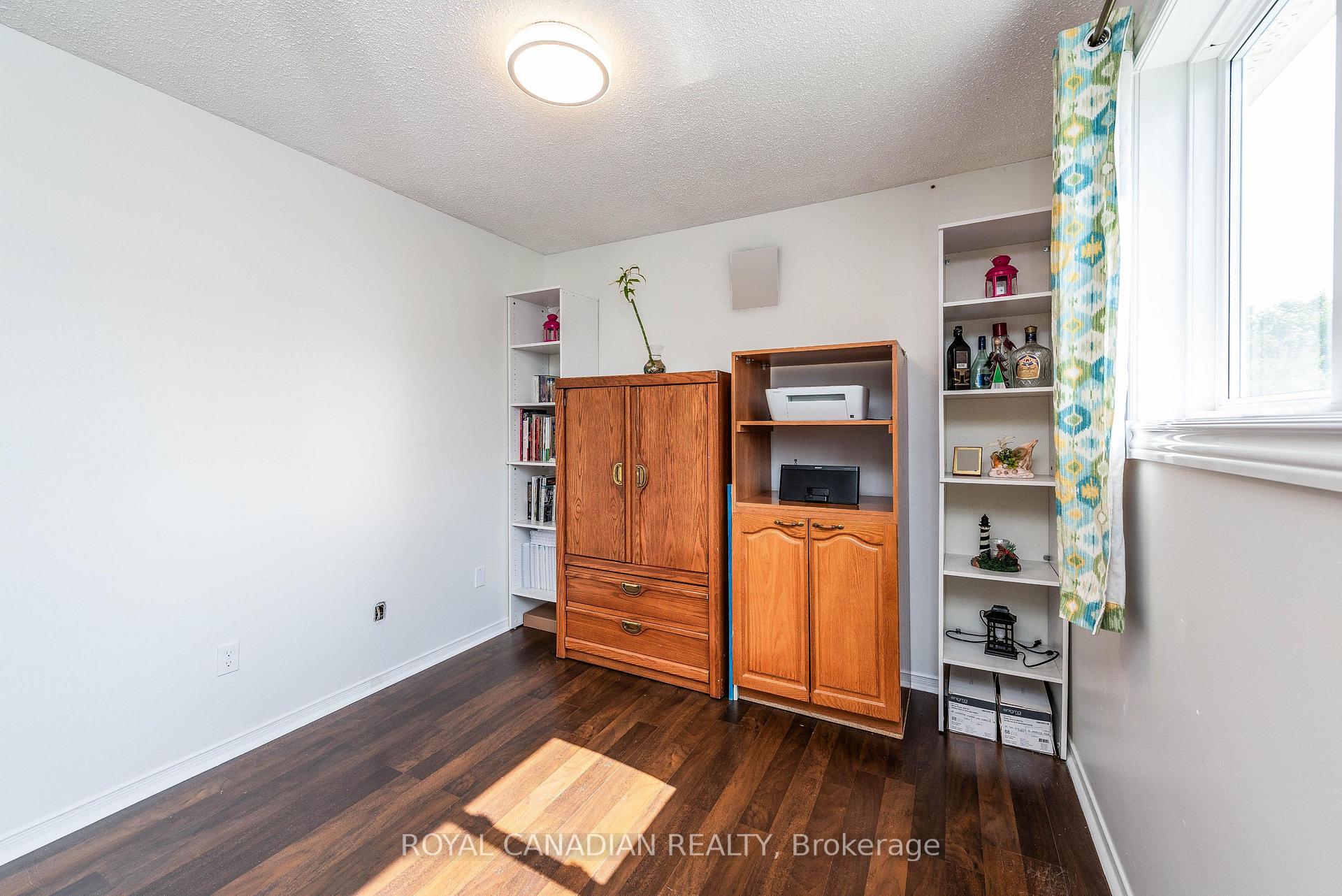 Photo 14 of 1428 Park Road S, Oshawa, Lakeview — HOMEH