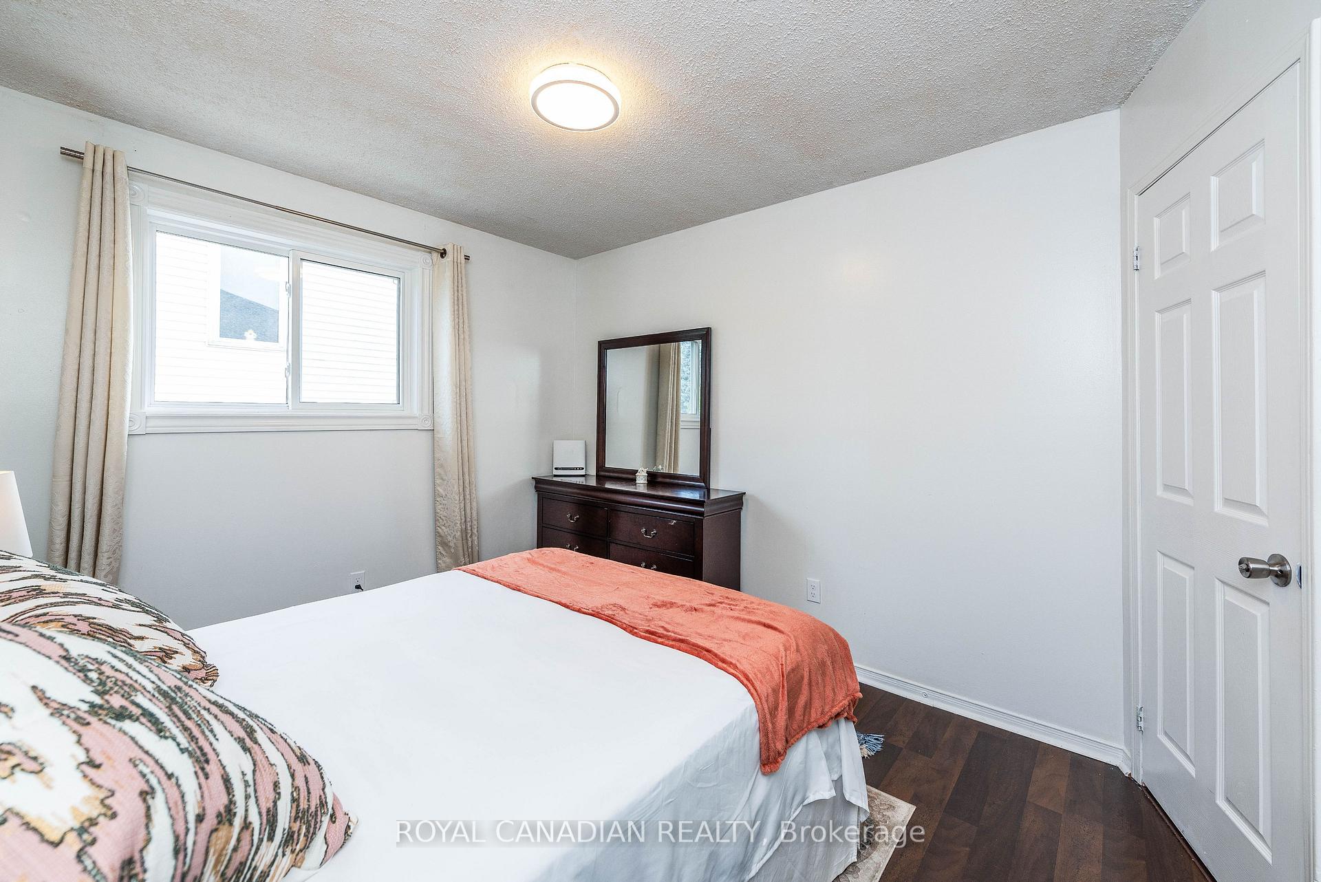 Photo 19 of 1428 Park Road S, Oshawa, Lakeview — HOMEH