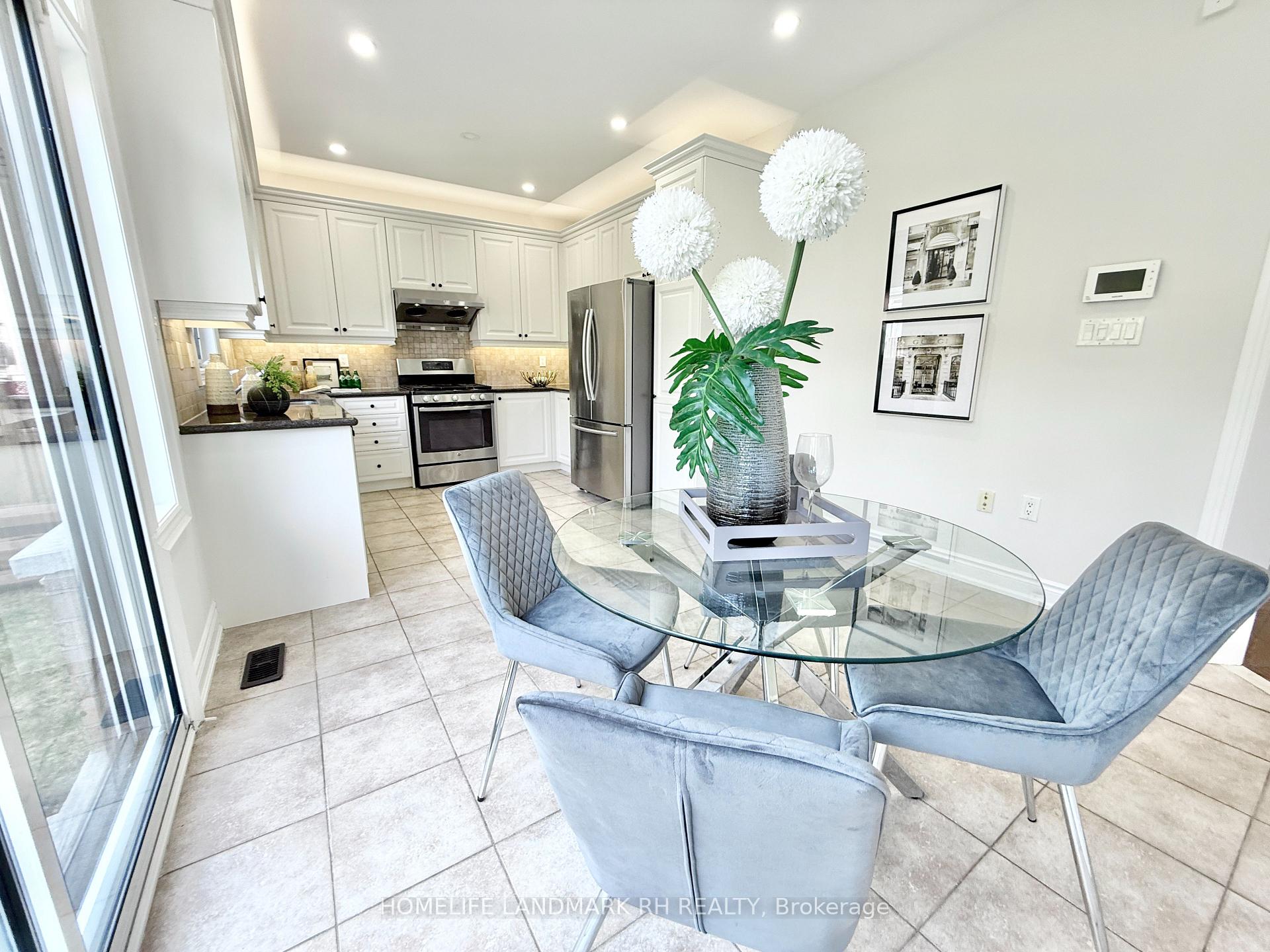 Photo 13 of 608 Summeridge Drive, Vaughan, Patterson — HOMEH