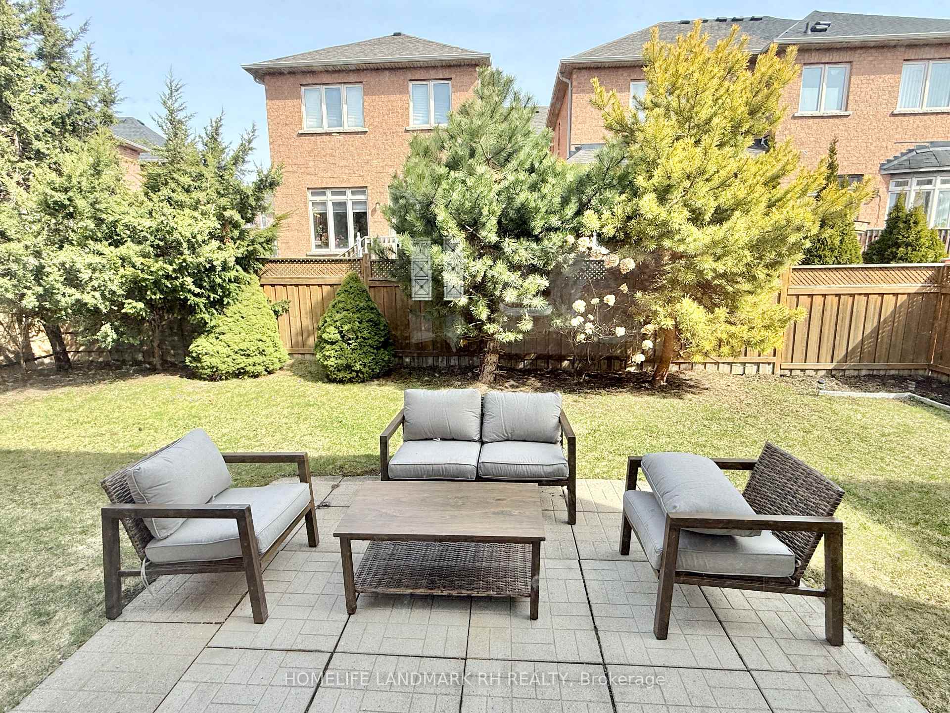 Photo 17 of 608 Summeridge Drive, Vaughan, Patterson — HOMEH