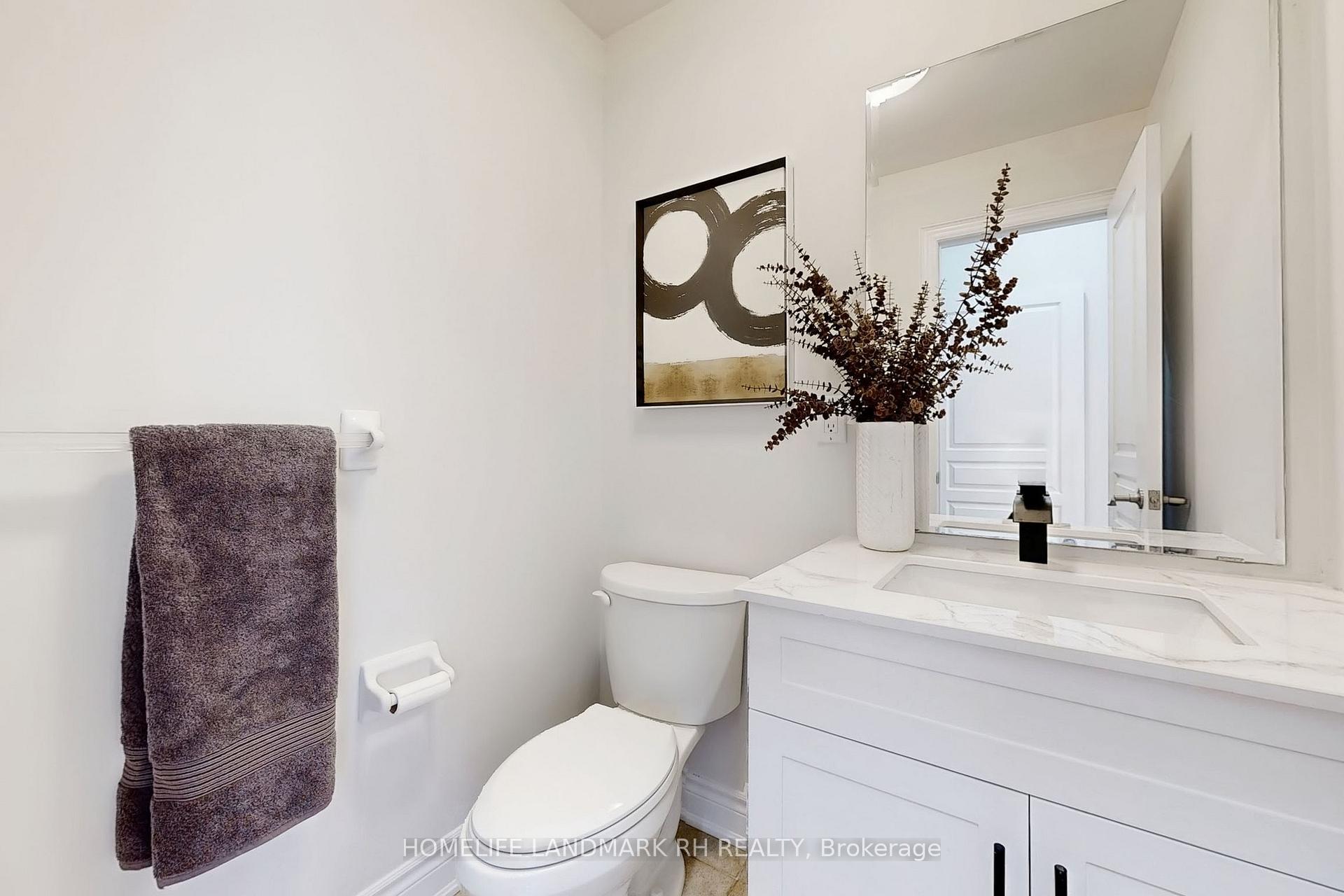 Photo 18 of 608 Summeridge Drive, Vaughan, Patterson — HOMEH