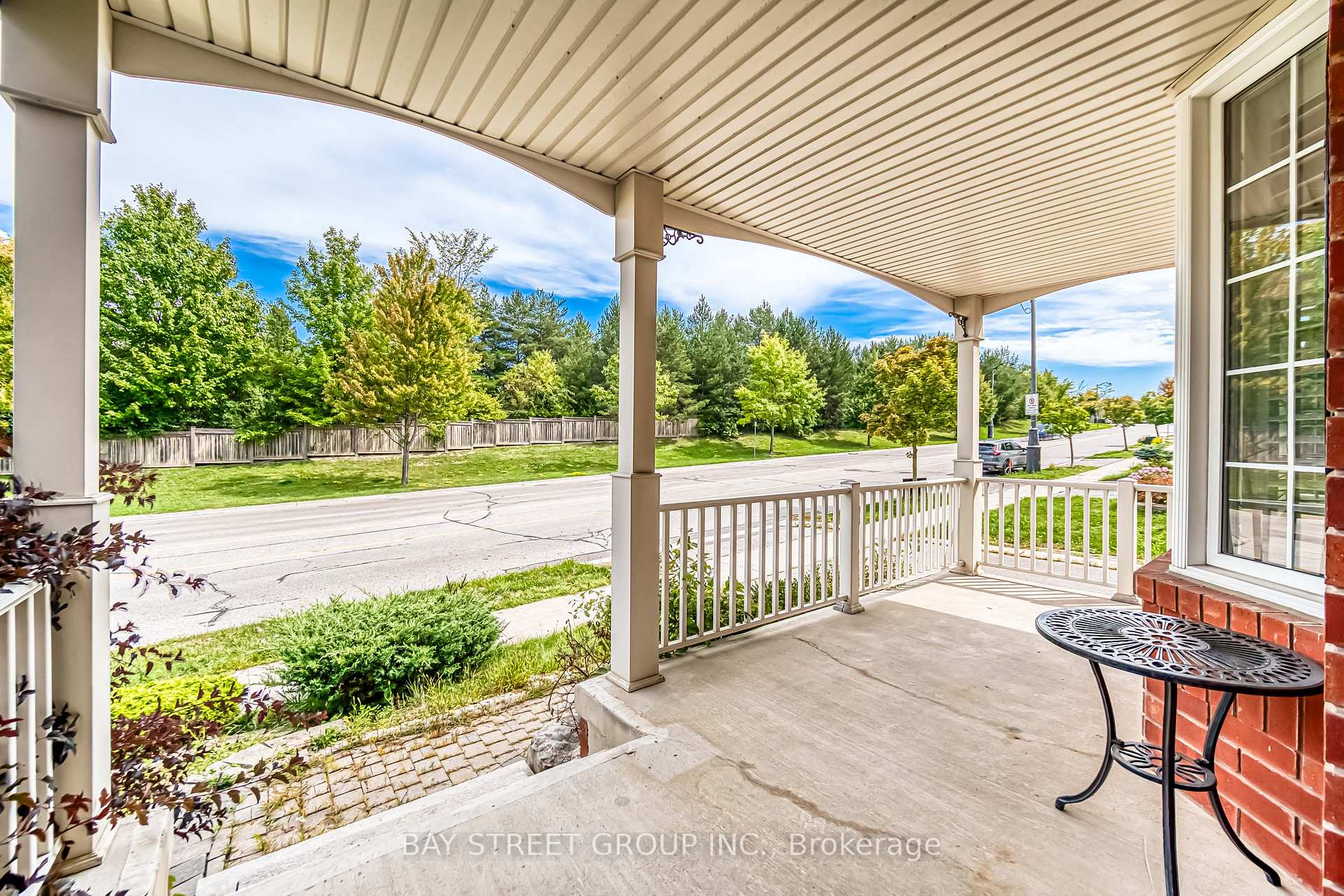 Photo 4 of 604 Mavrinac Boulevard, Aurora, Bayview Northeast — HOMEH