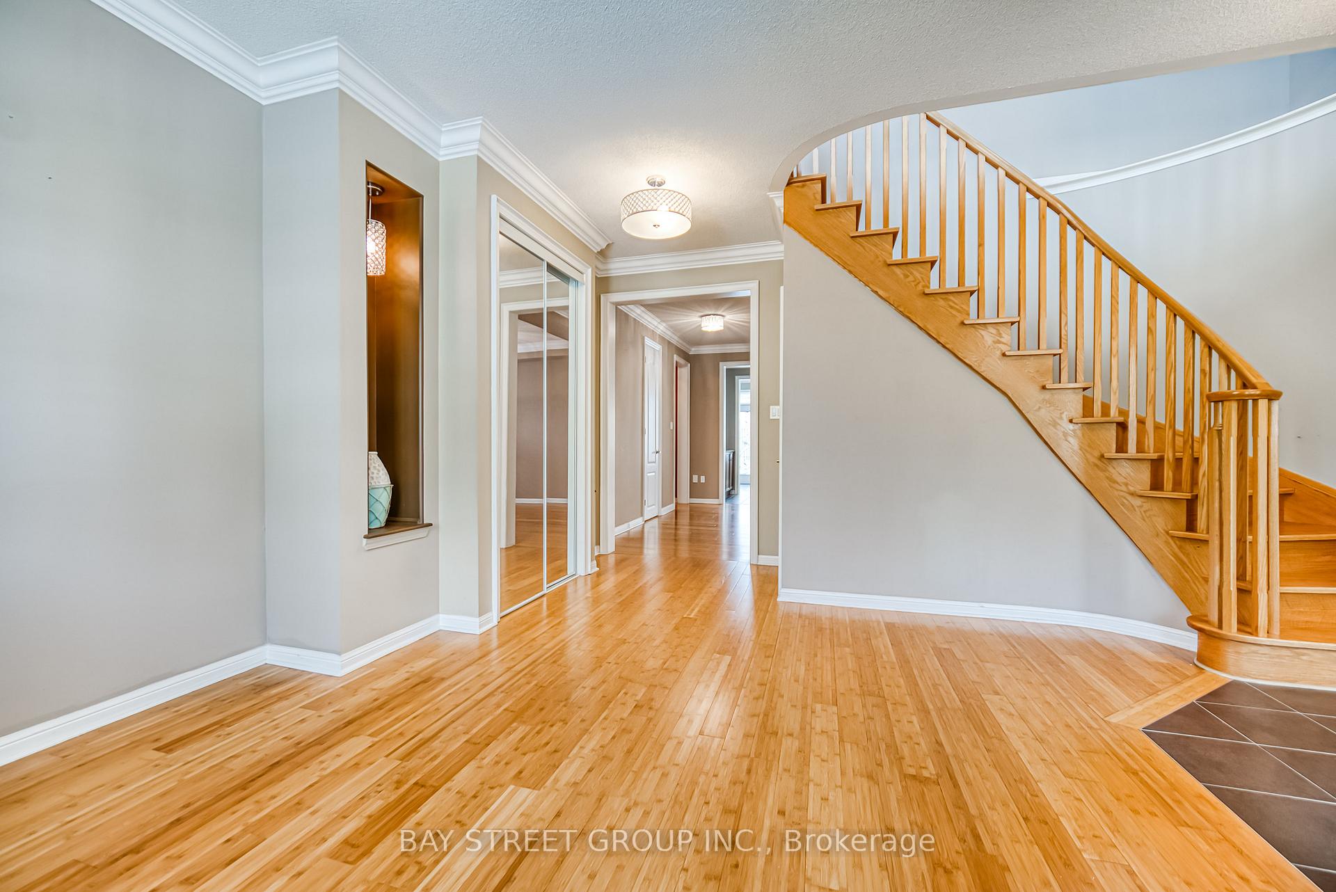 Photo 8 of 604 Mavrinac Boulevard, Aurora, Bayview Northeast — HOMEH