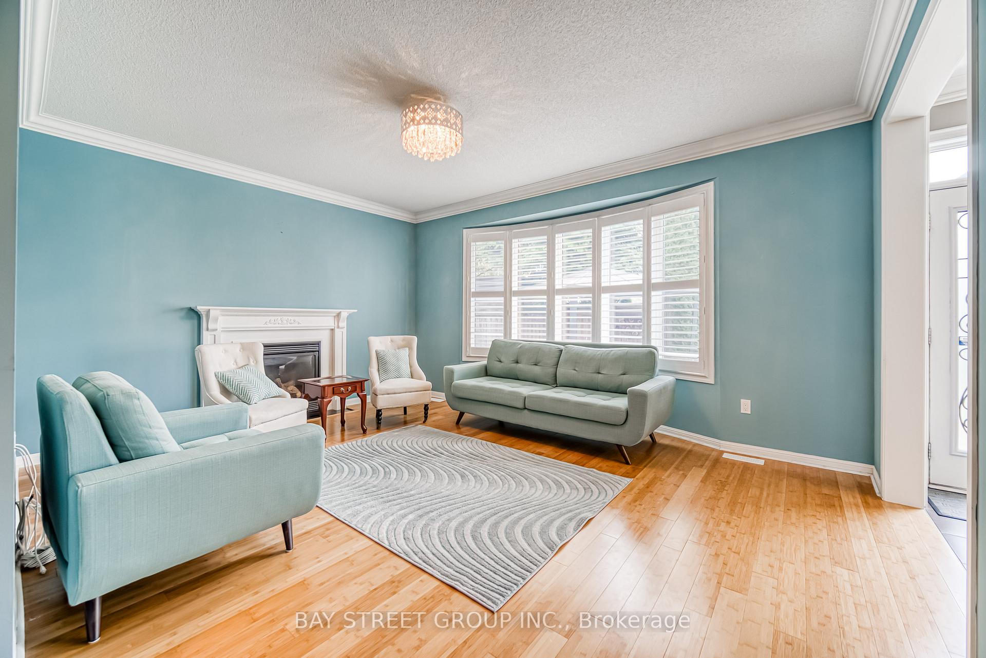 Photo 12 of 604 Mavrinac Boulevard, Aurora, Bayview Northeast — HOMEH