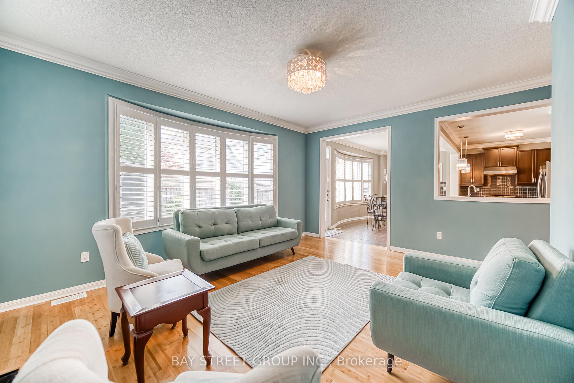 Photo 13 of 604 Mavrinac Boulevard, Aurora, Bayview Northeast — HOMEH