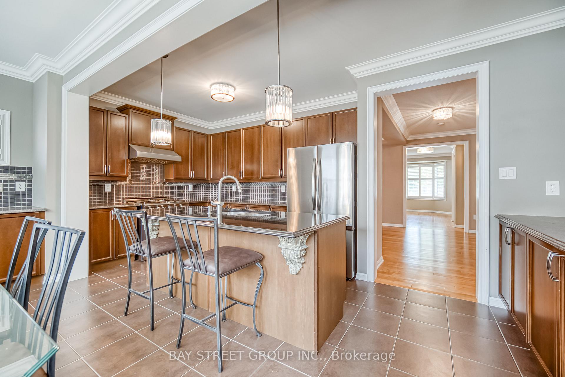 Photo 16 of 604 Mavrinac Boulevard, Aurora, Bayview Northeast — HOMEH