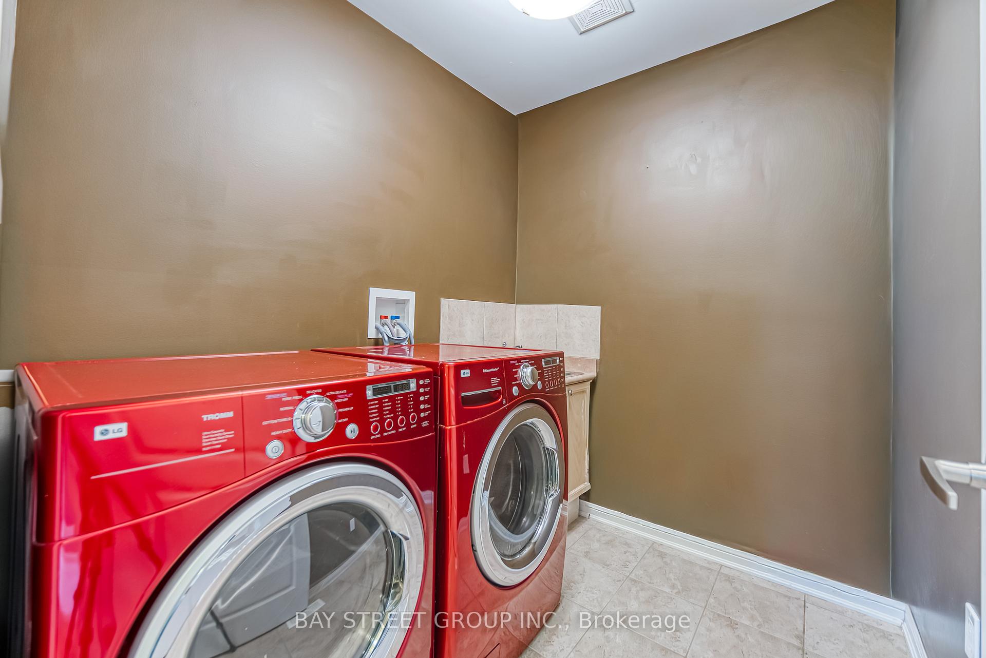 Photo 35 of 604 Mavrinac Boulevard, Aurora, Bayview Northeast — HOMEH