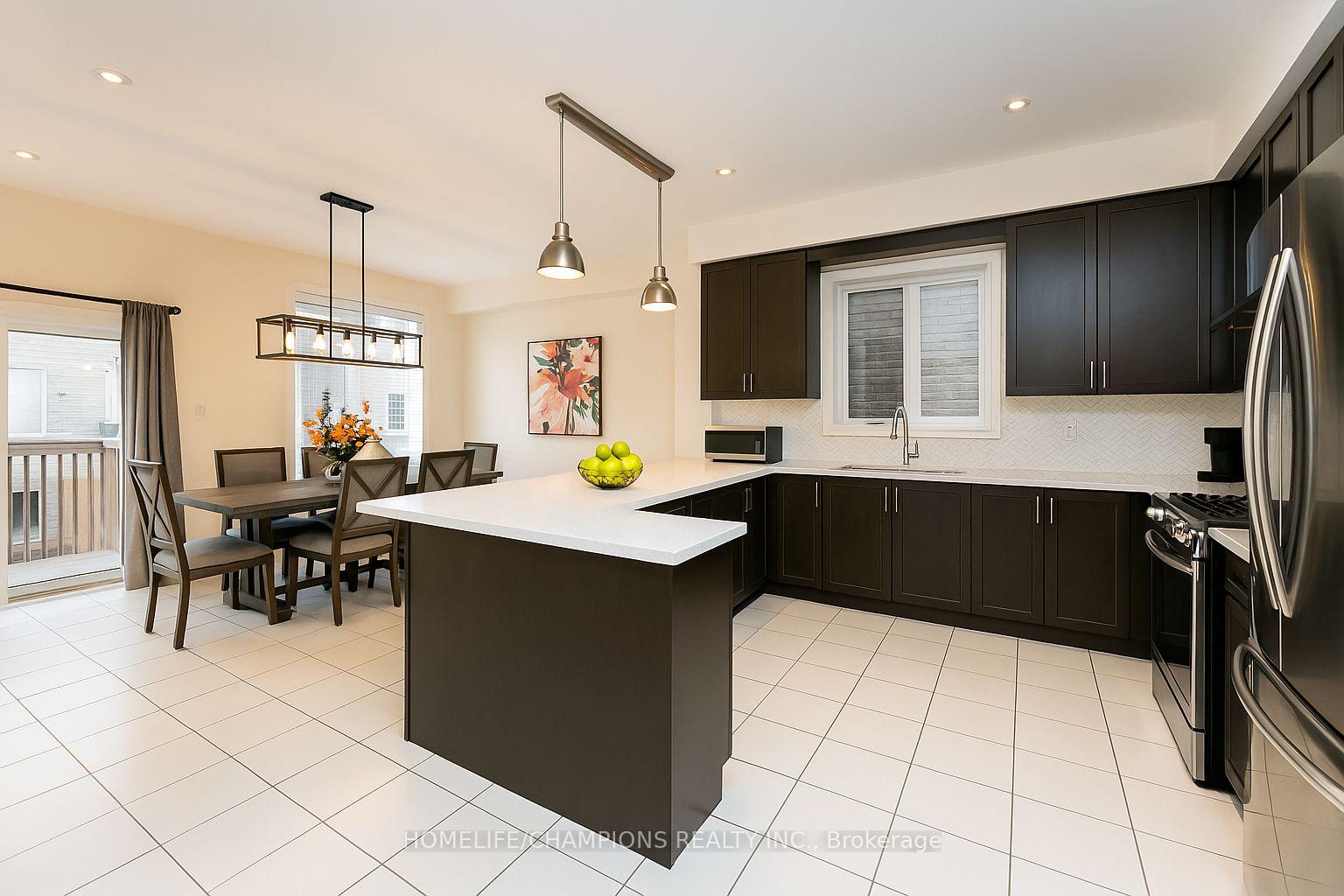 Photo 5 of 38 Hawstone Road, Vaughan, Vellore Village — HOMEH