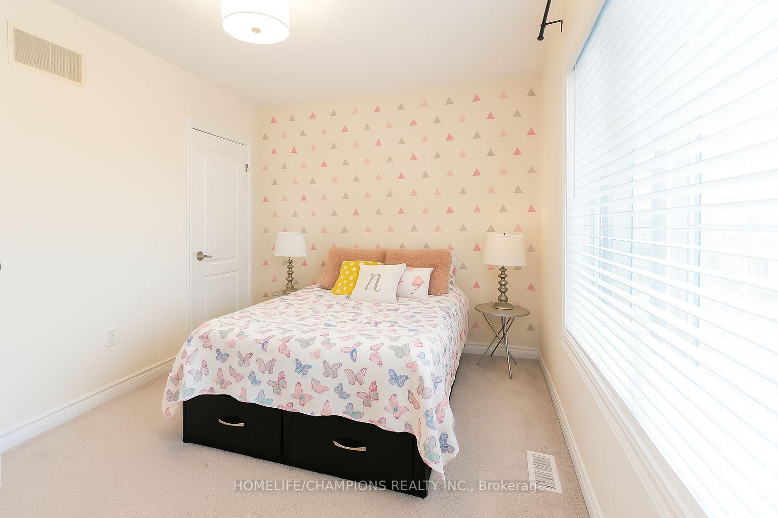 Photo 18 of 38 Hawstone Road, Vaughan, Vellore Village — HOMEH