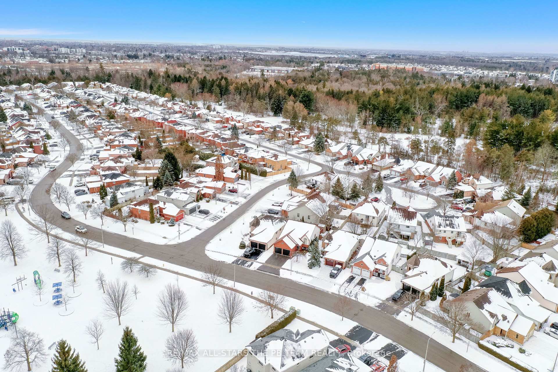 Photo 2 of 1908 Edenwood Drive, Oshawa, Samac — HOMEH