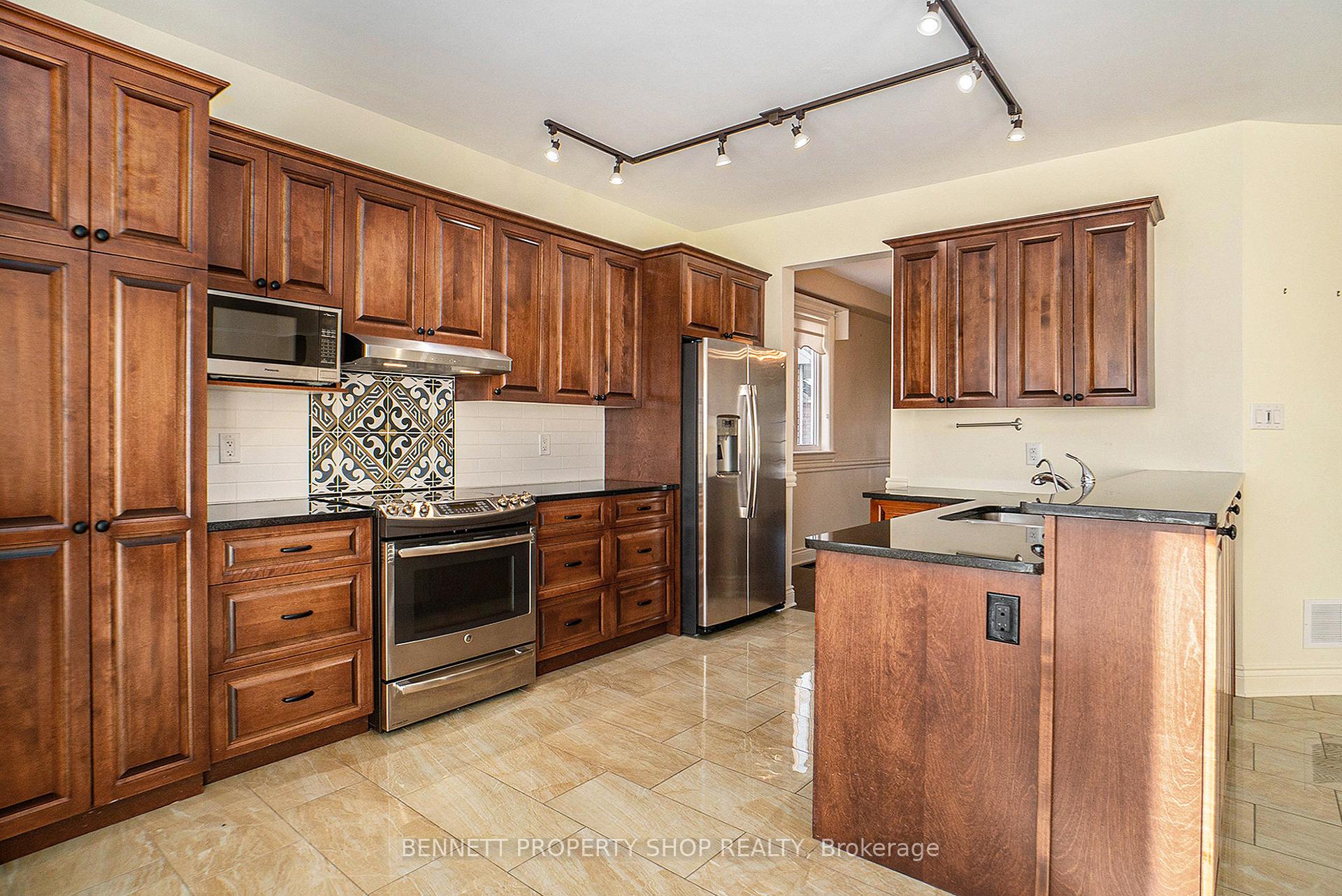 Photo 5 of 292 Bert Hall Street, Arnprior — HOMEH