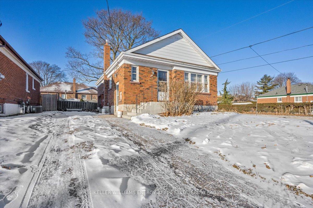 Front of 58 Wilson Road N
