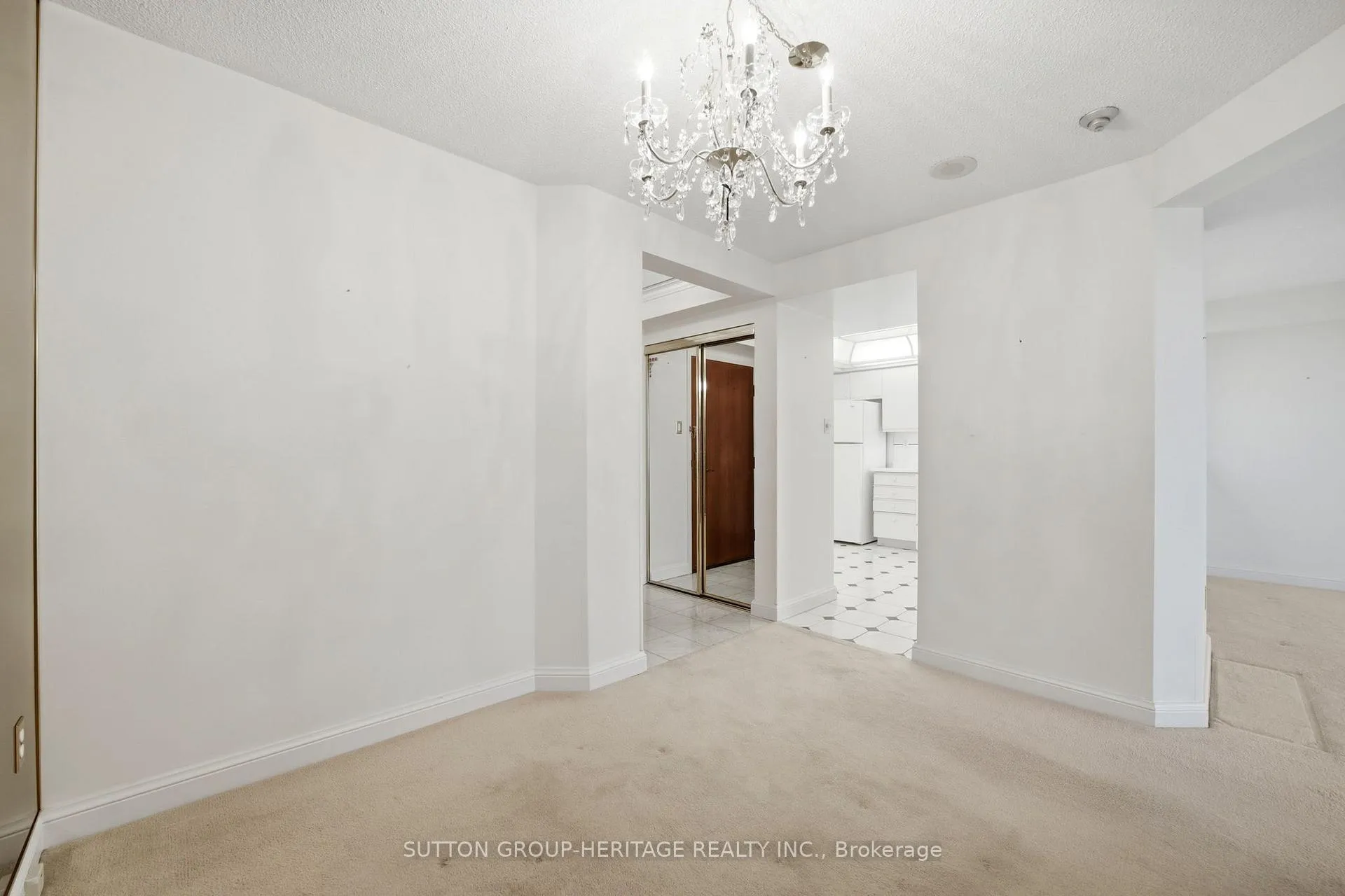 Photo 3 of Unit 1405, 24 Hanover Road, Brampton, Queen Street Corridor — HOMEH