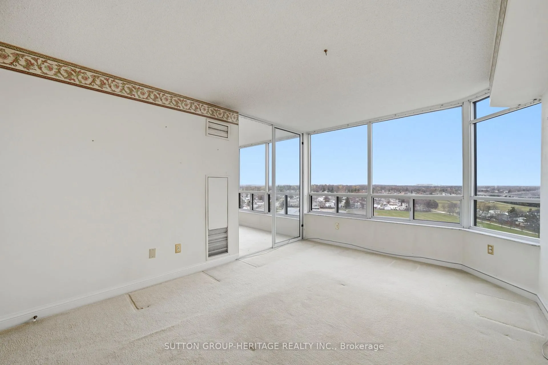 Photo 15 of Unit 1405, 24 Hanover Road, Brampton, Queen Street Corridor — HOMEH