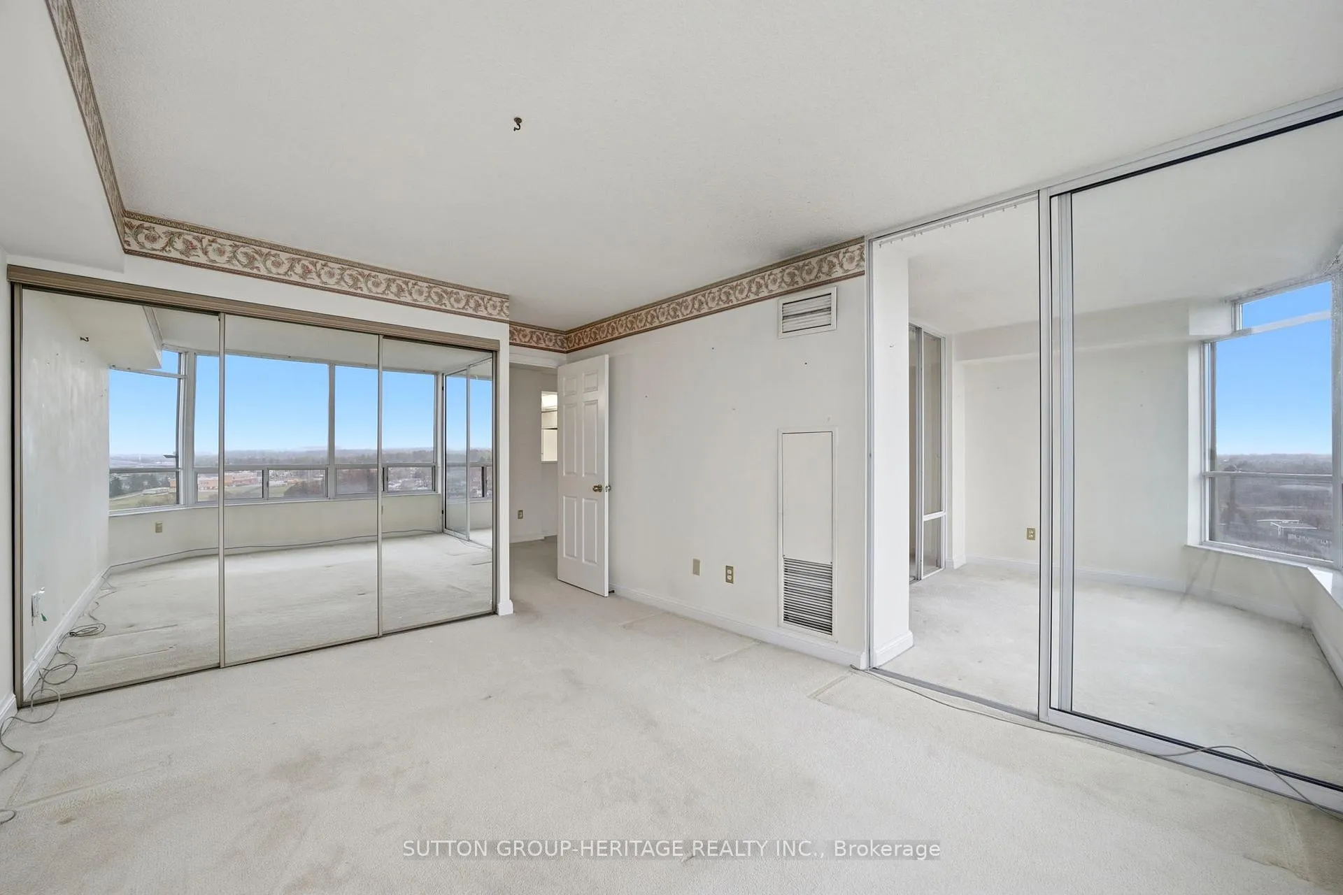 Photo 17 of Unit 1405, 24 Hanover Road, Brampton, Queen Street Corridor — HOMEH
