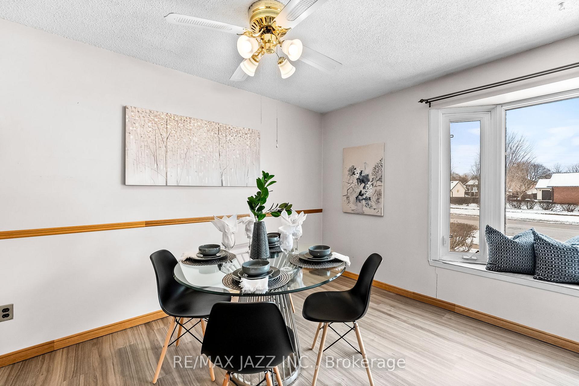 Photo 8 of 1072 Central Park Boulevard N, Oshawa, Centennial — HOMEH