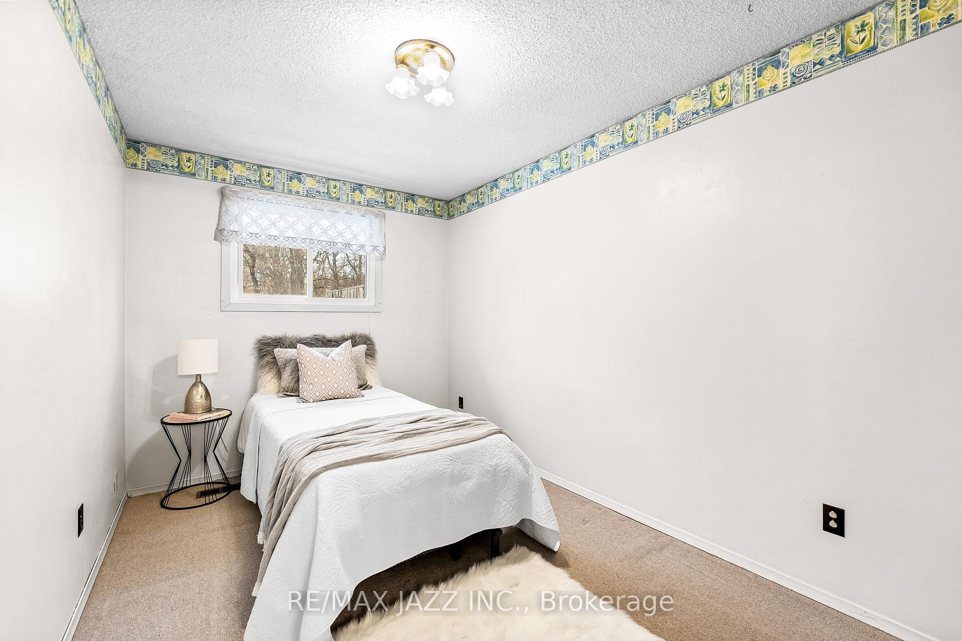 Photo 17 of 1072 Central Park Boulevard N, Oshawa, Centennial — HOMEH