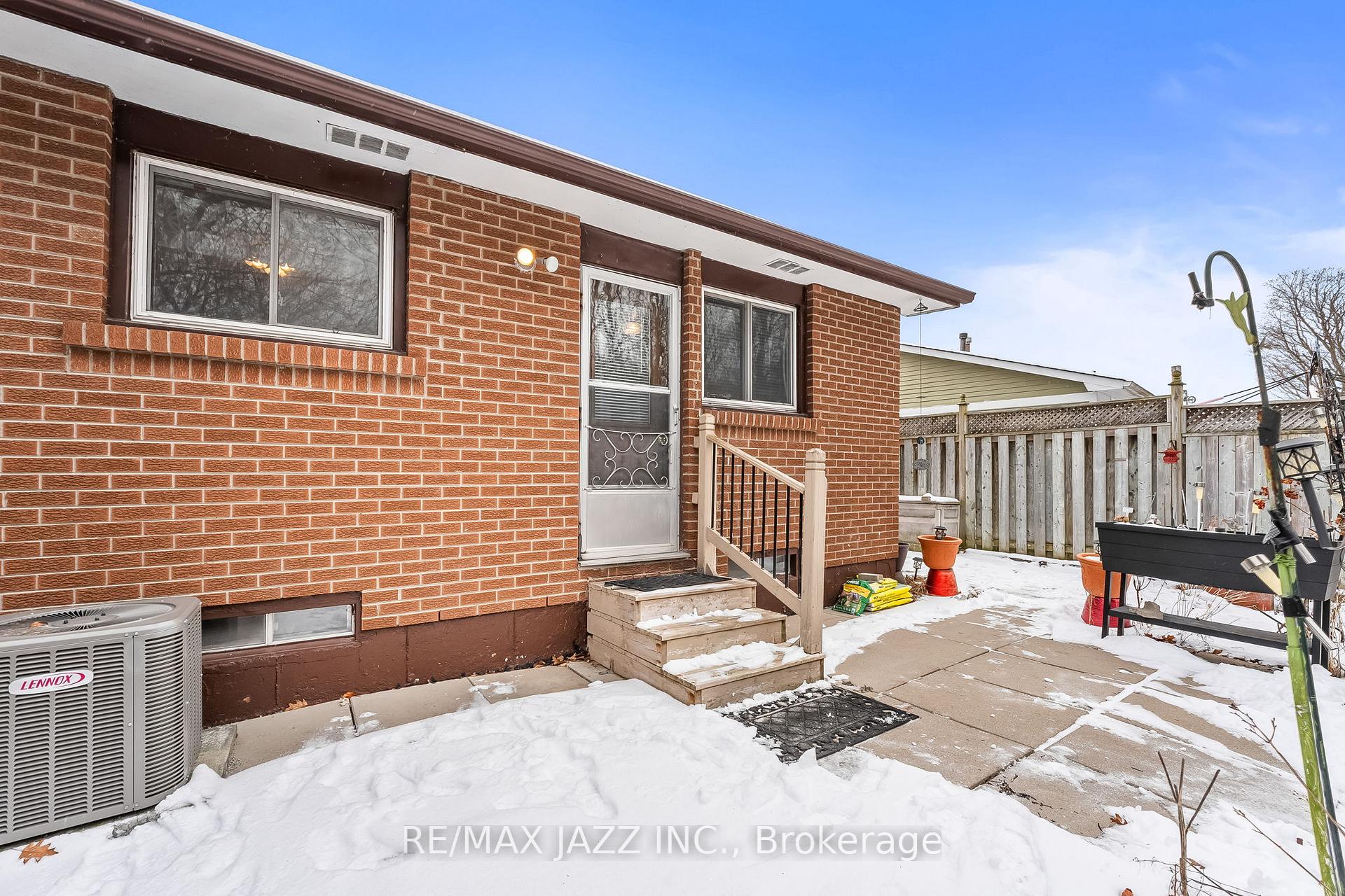 Photo 29 of 1072 Central Park Boulevard N, Oshawa, Centennial — HOMEH